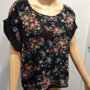 💕Floral Black Short Sleeve Shirt💕